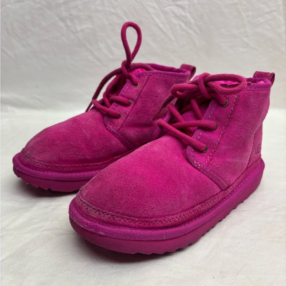 UGG Kids Neumel neon pink size 1 for little girl